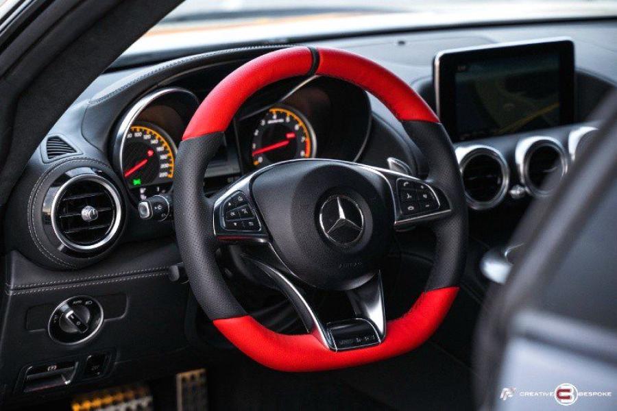 Панель приборов Mercedes-AMG GT S by Creative Bespoke 2019 года  (фото 36 из 93)